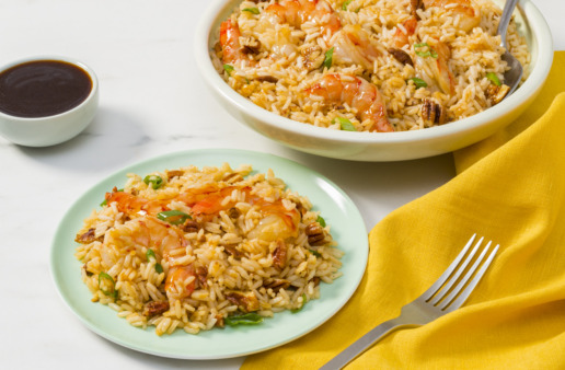 asian-style-shrimp-and-rice-salad-with-pecans