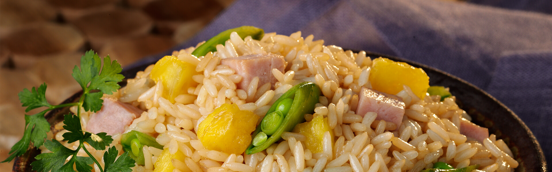 Hawaiian Rice with Ham and Pineapple | Minute® Rice