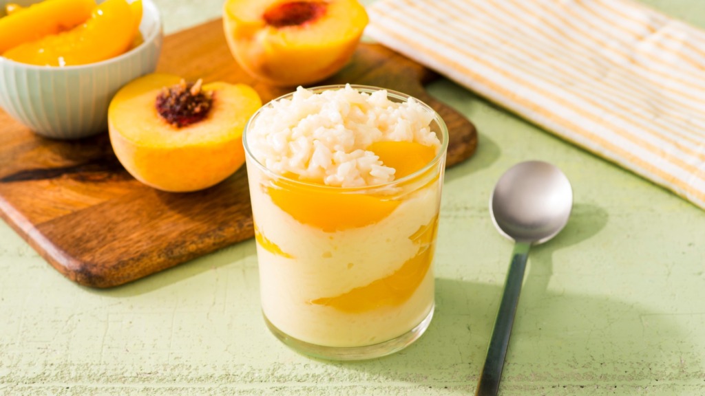 easy-rice-pudding-recipe-with-peaches-and-jasmine-rice