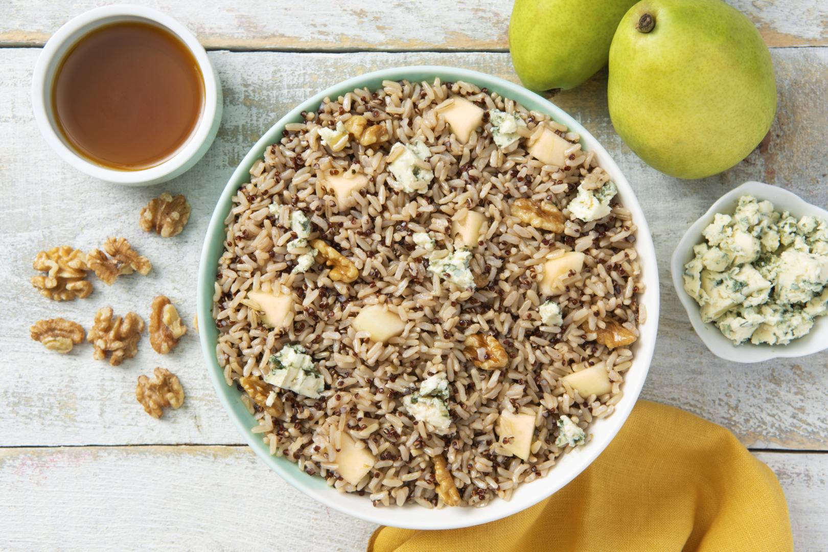 Quick Pear and Walnut Salad with Quinoa | Minute® Rice