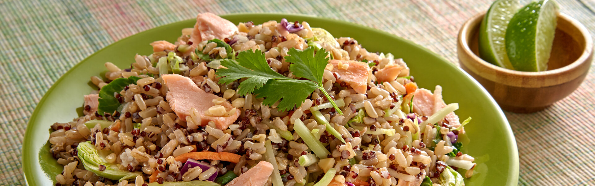 Sesame Ginger Salmon Salad | Minute® Rice