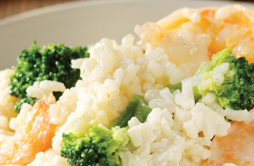 Cheesy-Shrimp-and-white-Rice-dish