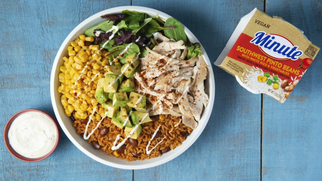 Bbq-chicken-and-rice-bowl-with-southwest-pinto-beans-white-rice-and-vegetables