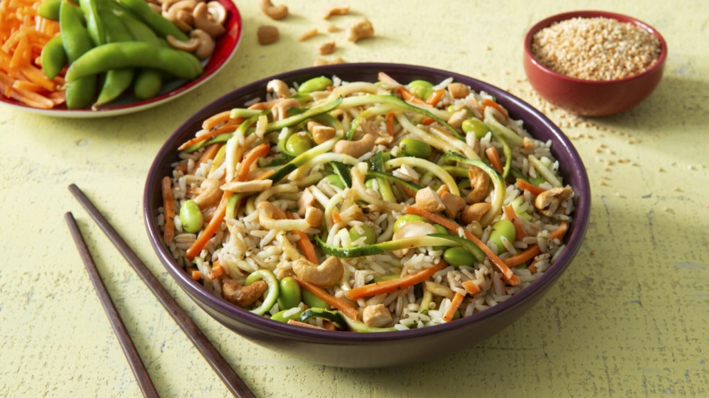 jasmine-rice-bowl-with-zucchini-noodles-edamame-and-carrots