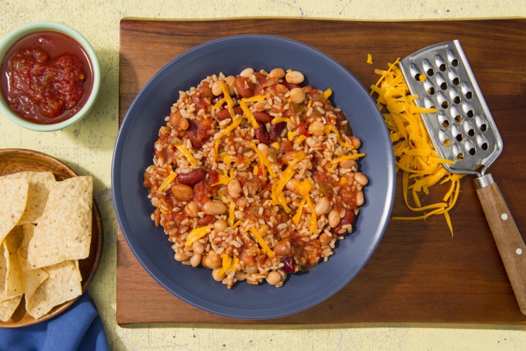 Vegetarian-bean-chili-with-brown-rice-and-cheddar-cheese