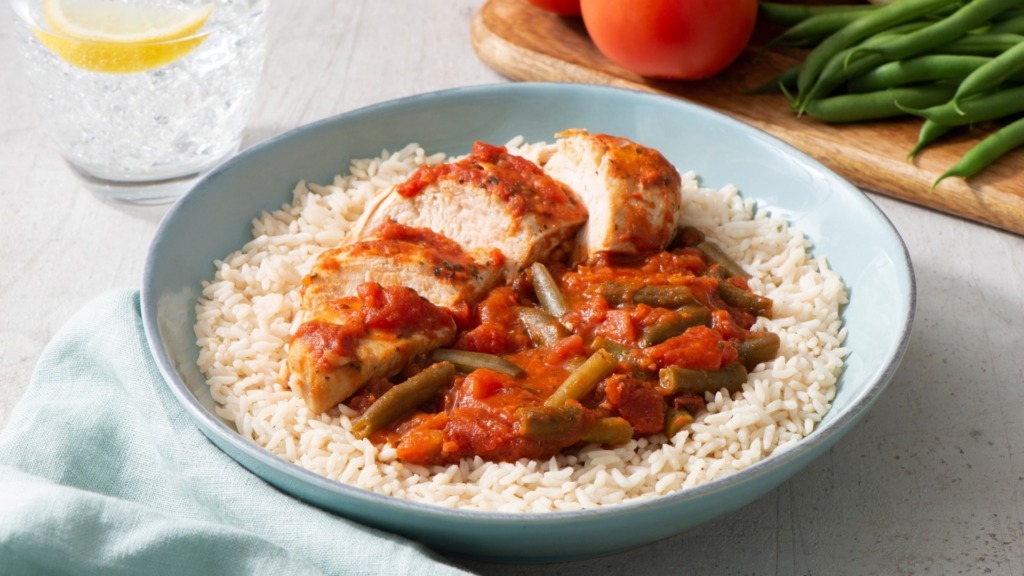 chicken-and-rice-dinner-with-italian-style-tomatoes-green-beans-and-instant-rice