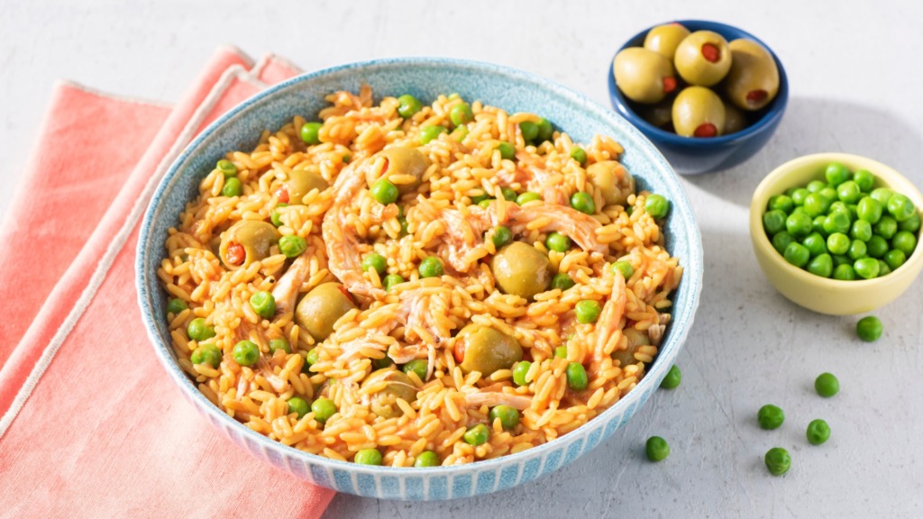 chicken-and-rice-dish-with-peas-olives-and-tomato-sauce