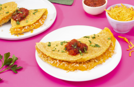 omelet-with-brown-rice-and-cheddar-cheese-served-with-salsa