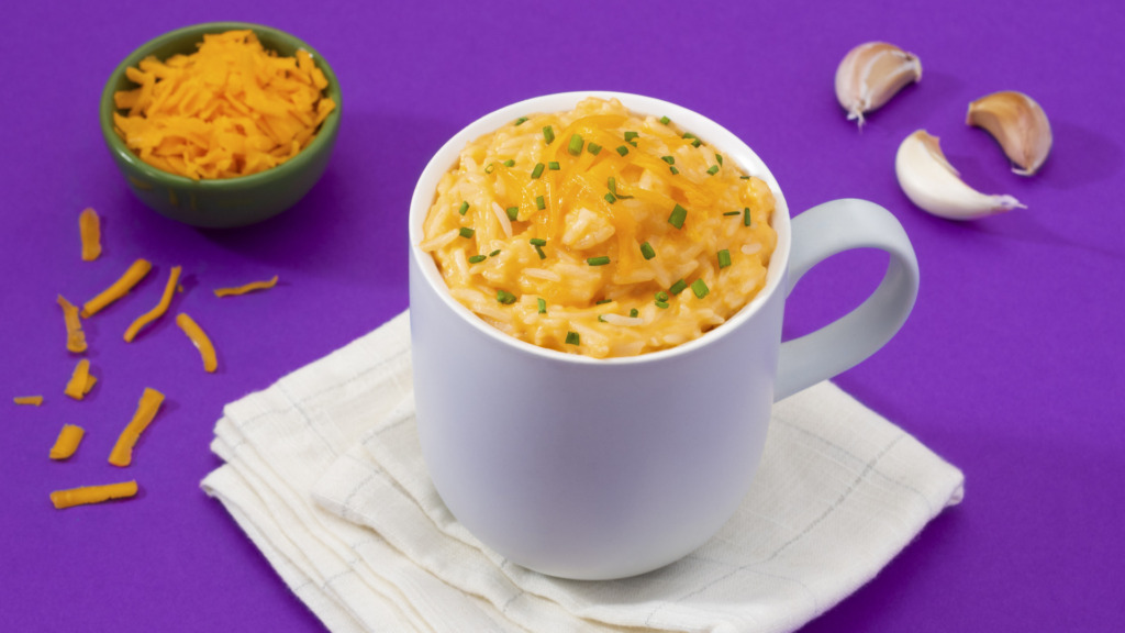 easy-mac-and-cheese-recipe-with-jasmine-rice-cream-cheese-and-cheddar-cheese