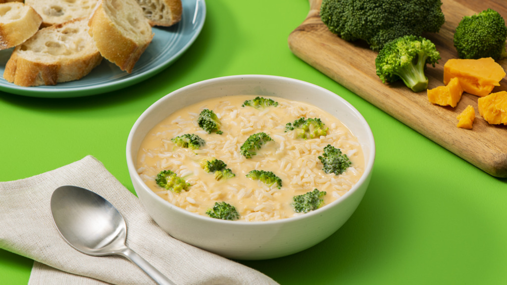 cheddar-broccoli-soup-with-white-rice