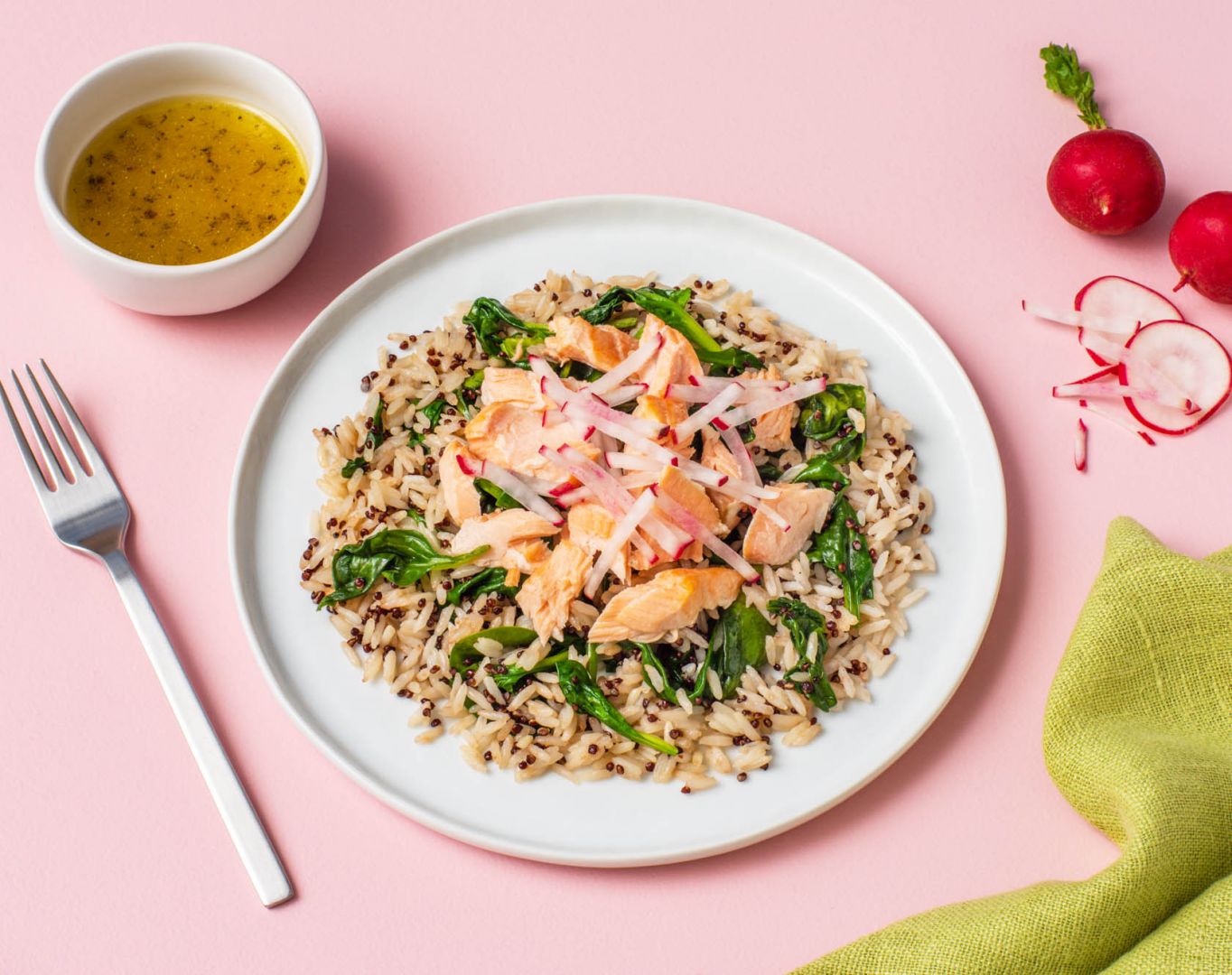 Spinach and Salmon Salad | Minute® Rice