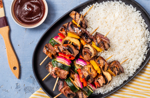 BBQ-Grilled-Beef-Kabobs-with-rice
