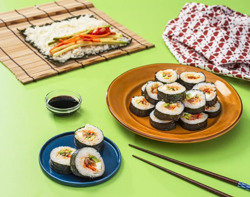 Kimchi vegetable sushi